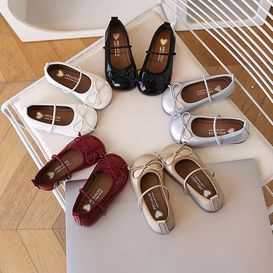 Girls PU Leather Oxfords Soft Toddler and Kids School Flats in Gold and Silver
